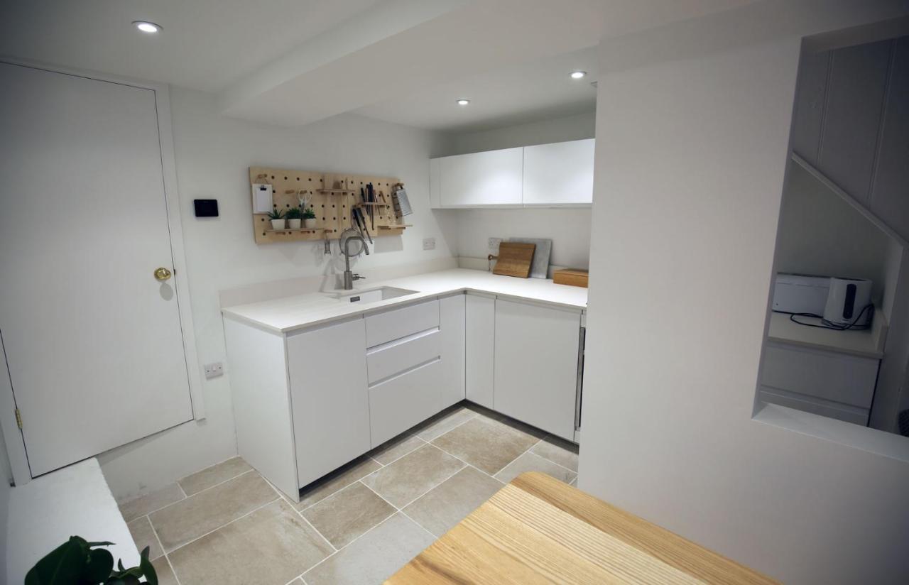 Central Georgian Townhouse With Free Parking Bath Exterior foto
